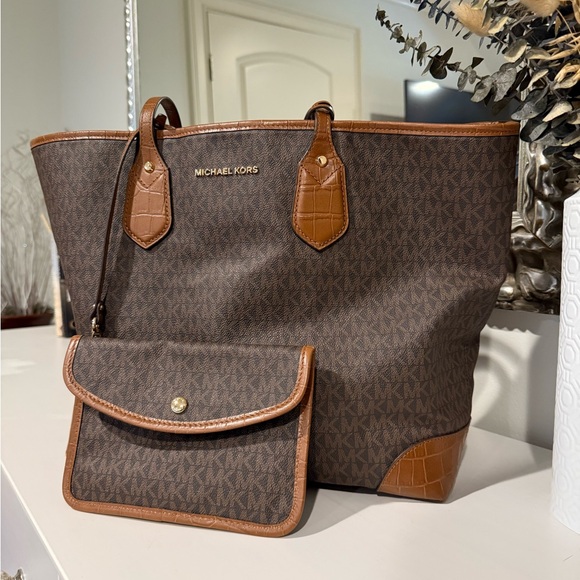 Michael Kors Dark Brown Tote with Tan Accents - Picture 1 of 1